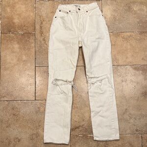 Abercrombie 90s Straight Ultra High Waisted White Jeans - Size 26